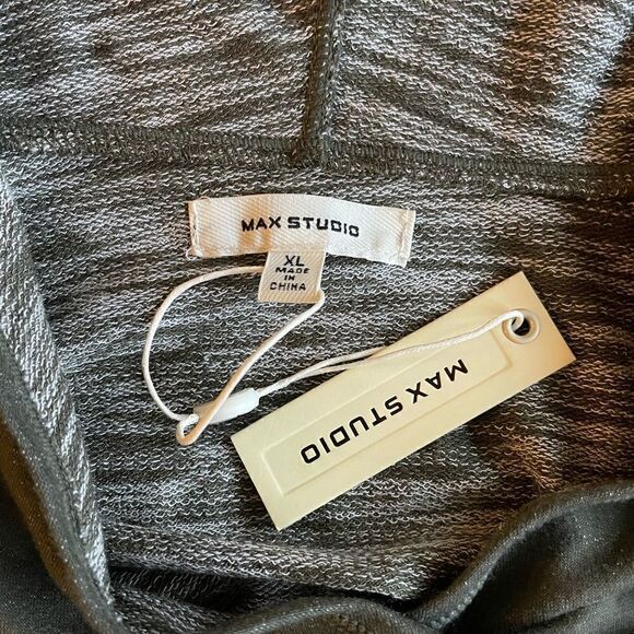 Max Studio Women's Long Bubble Sleeve Pullover Size XL - Picture 7 of 11